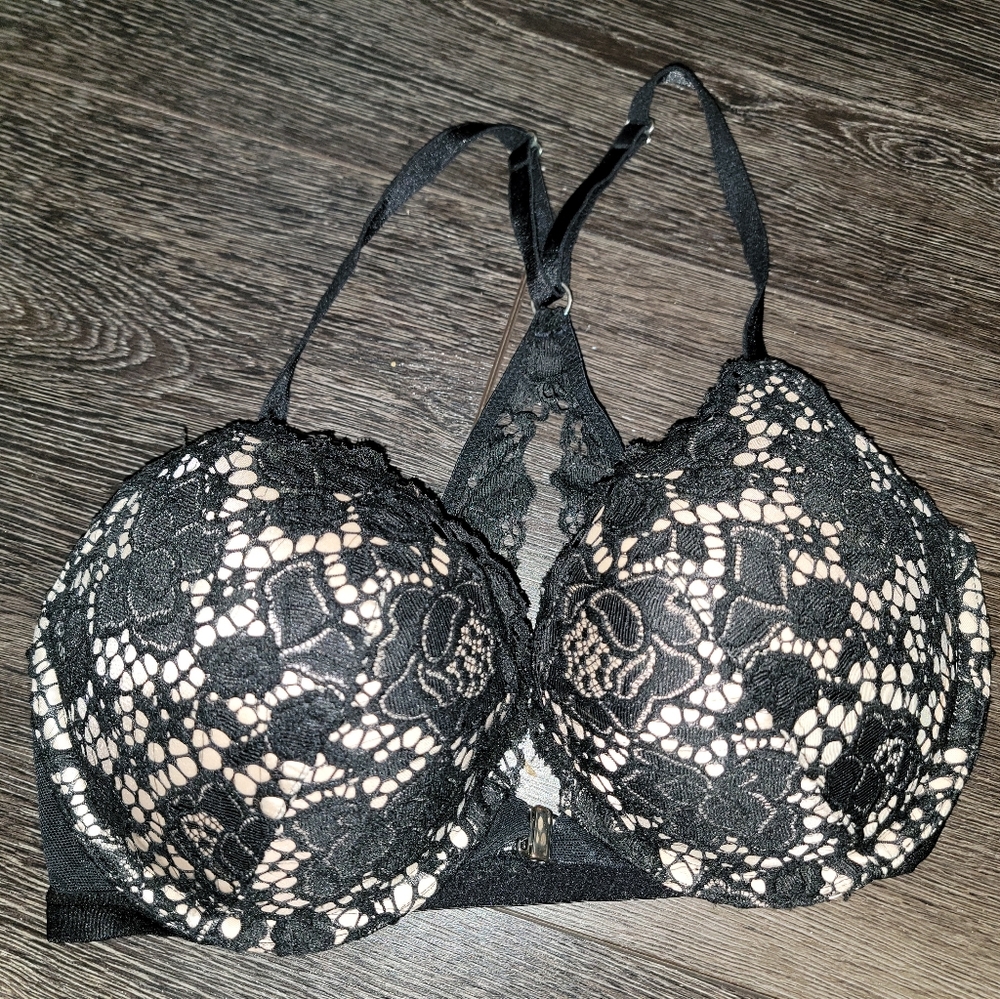 Victoria's Secret 32D Push Up Bra